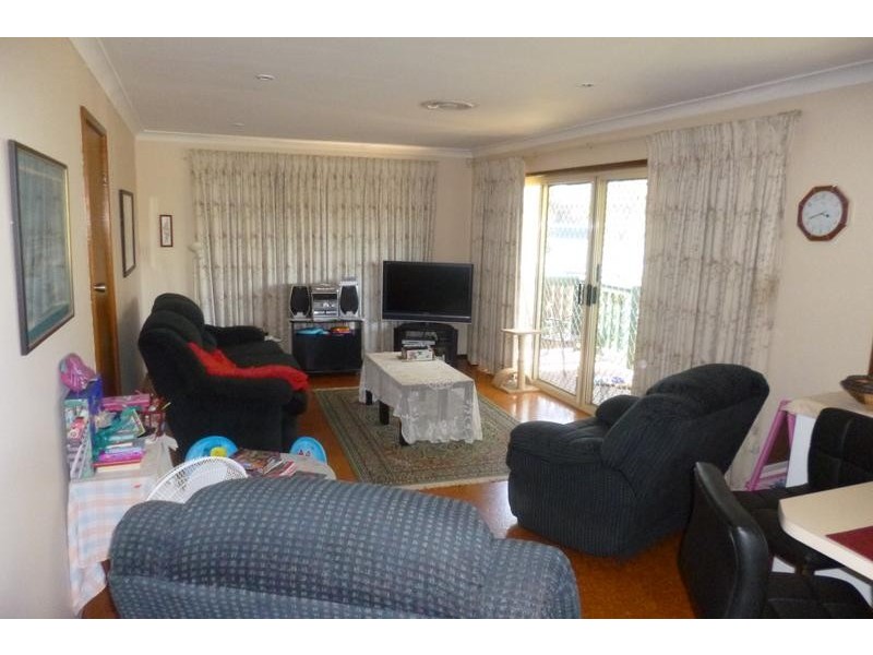 4 Warrina Place, Greystanes NSW 2145