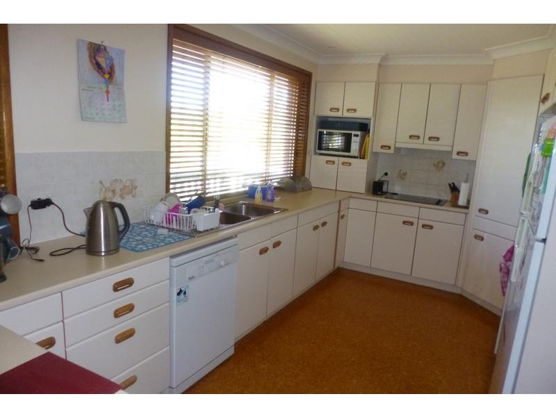 4 Warrina Place, Greystanes NSW 2145