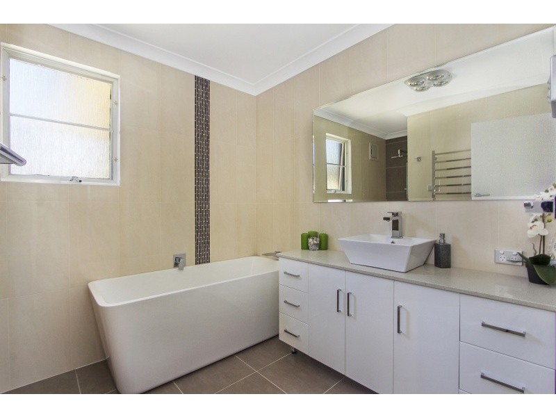 8 Elvina Street, Greystanes NSW 2145