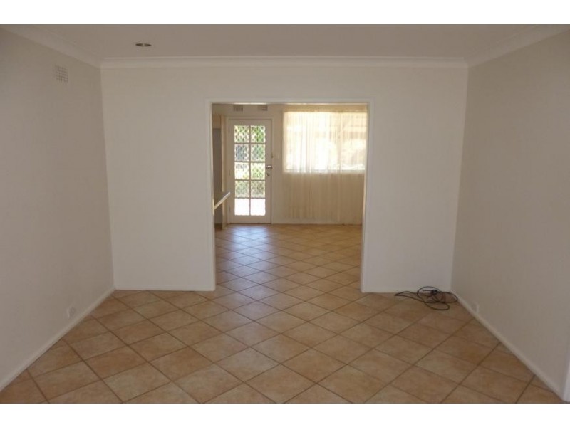 11 Yvonne Street, Greystanes NSW 2145