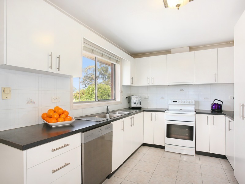 9 Hilton Street, Greystanes NSW 2145