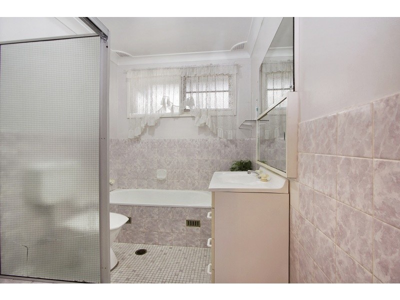 130 Roberta Street, Greystanes NSW 2145