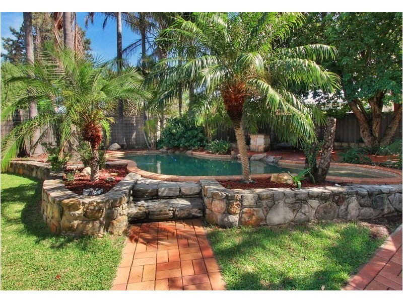 51 Dahlia Street, Greystanes NSW 2145