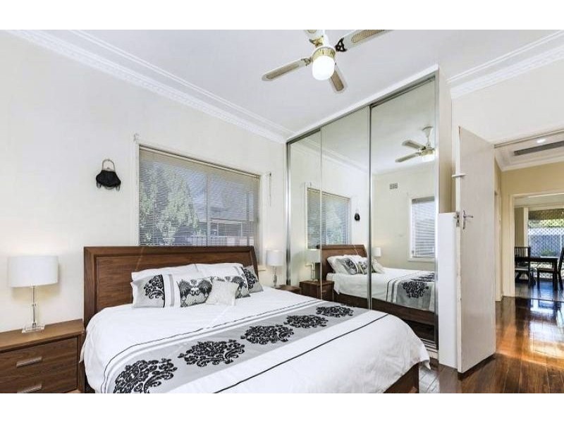 16 Matthew Crescent, Blacktown NSW 2148