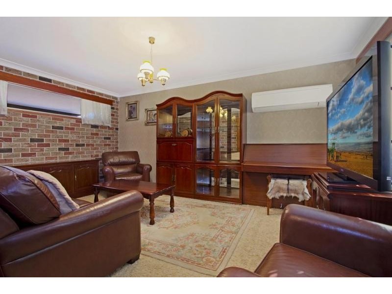 10 Maxine Road, Greystanes NSW 2145