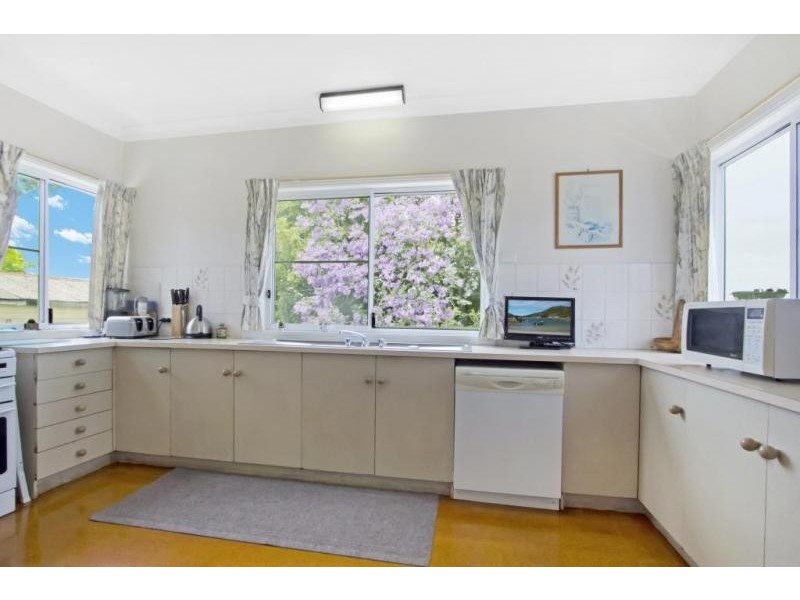 11 Damien Avenue, Greystanes NSW 2145