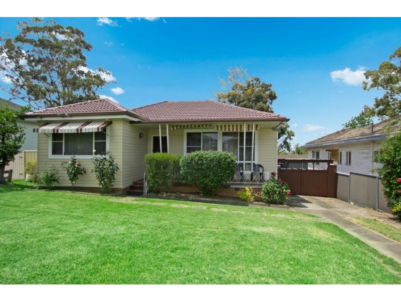 11 Damien Avenue, Greystanes NSW 2145