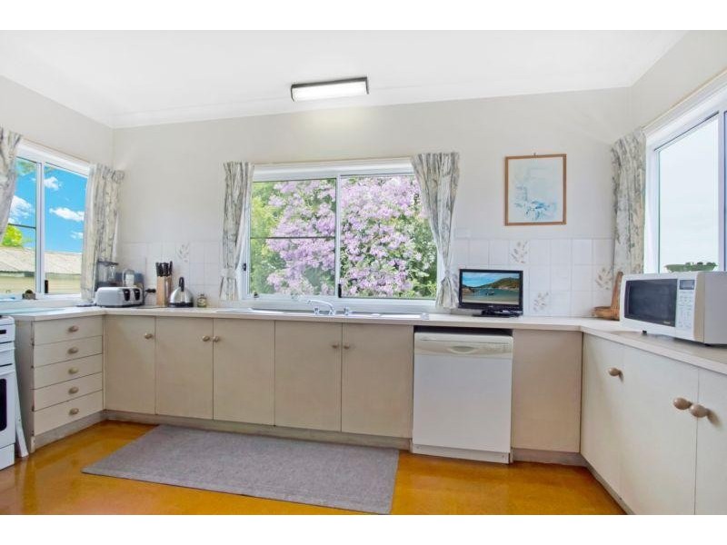 11 Damien Avenue, Greystanes NSW 2145