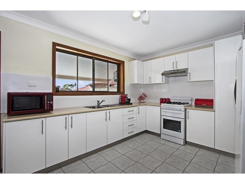 1 Mandoon Road, Girraween NSW 2145