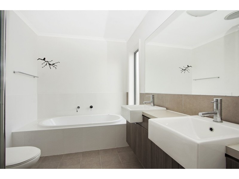 76 Condoin Lane, Pemulwuy NSW 2145