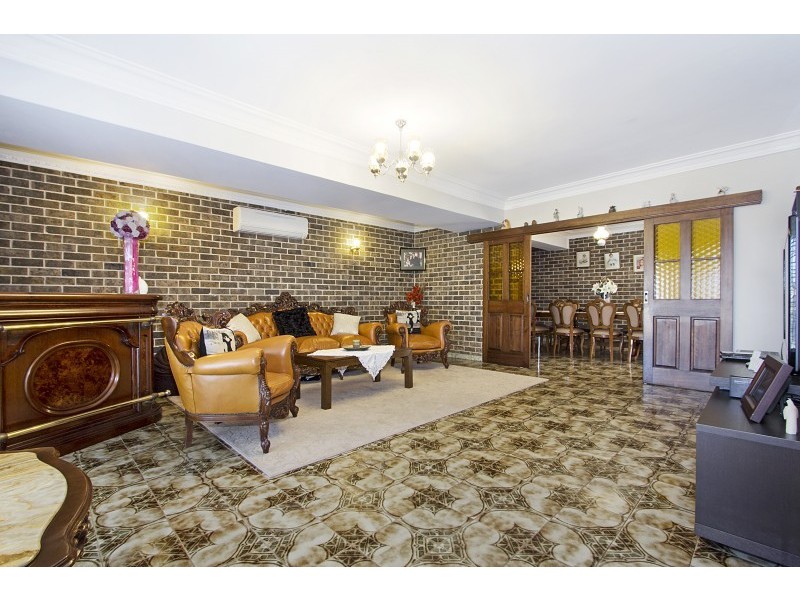 45 Daisy St, Greystanes NSW 2145