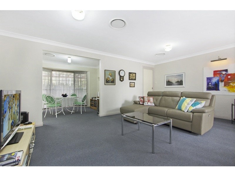 34 Cameron Crt, Merrylands West NSW 2160
