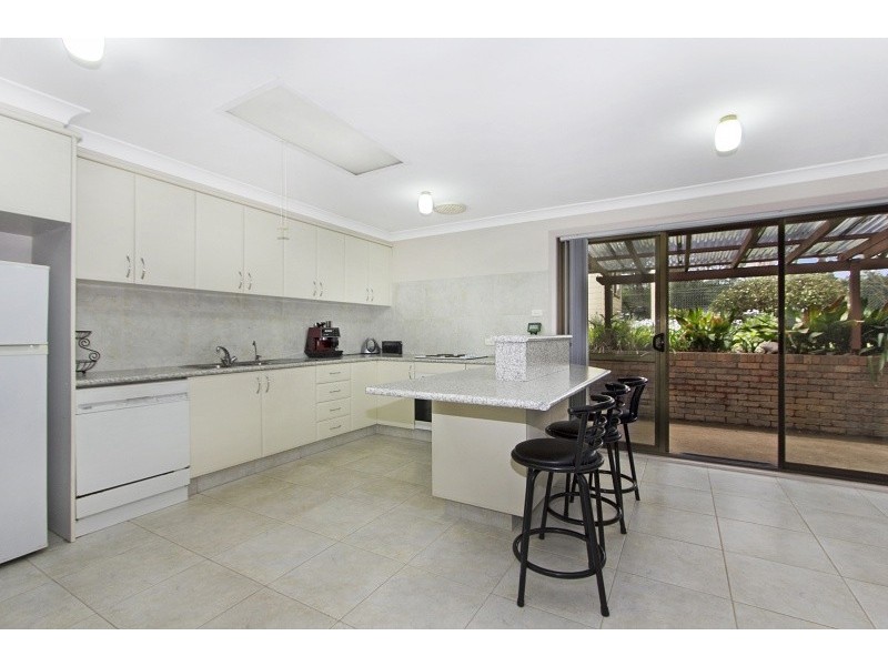 34 Cameron Crt, Merrylands West NSW 2160