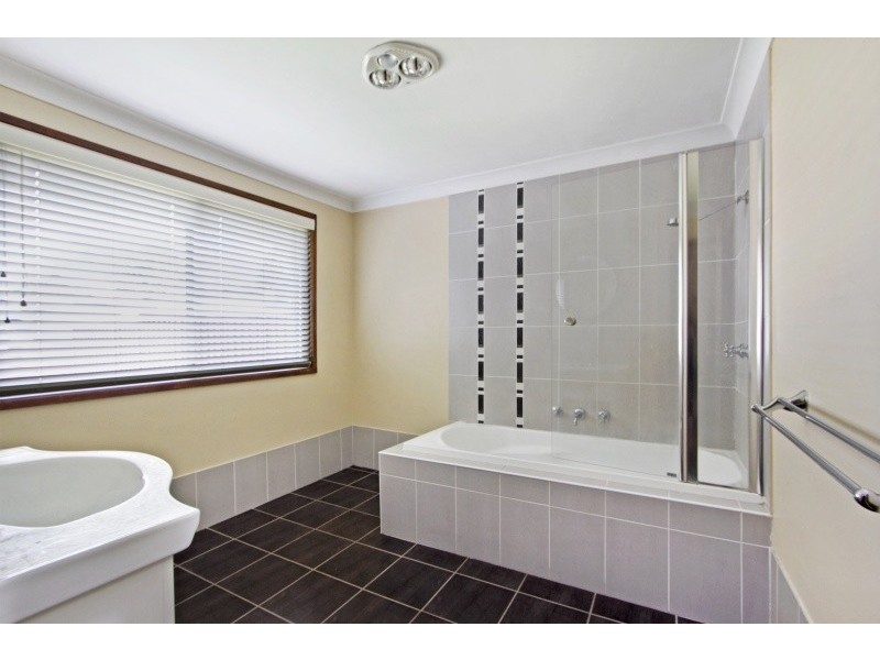 13 Ollier Crescent, Prospect NSW 2148