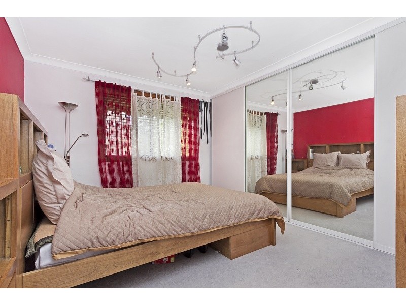 8 Munro Street, Greystanes NSW 2145