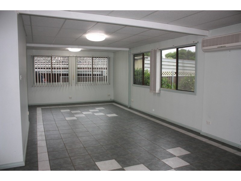 8 Columbia Road, Seven Hills NSW 2147