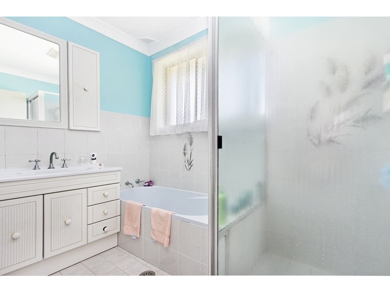 6 Grevillea Crescent, Greystanes NSW 2145