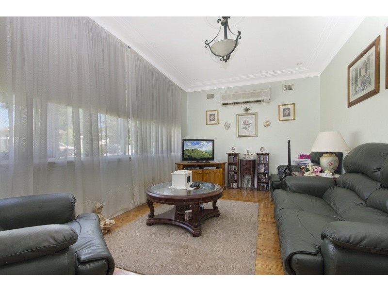 37 Killarney Avenue, Blacktown NSW 2148