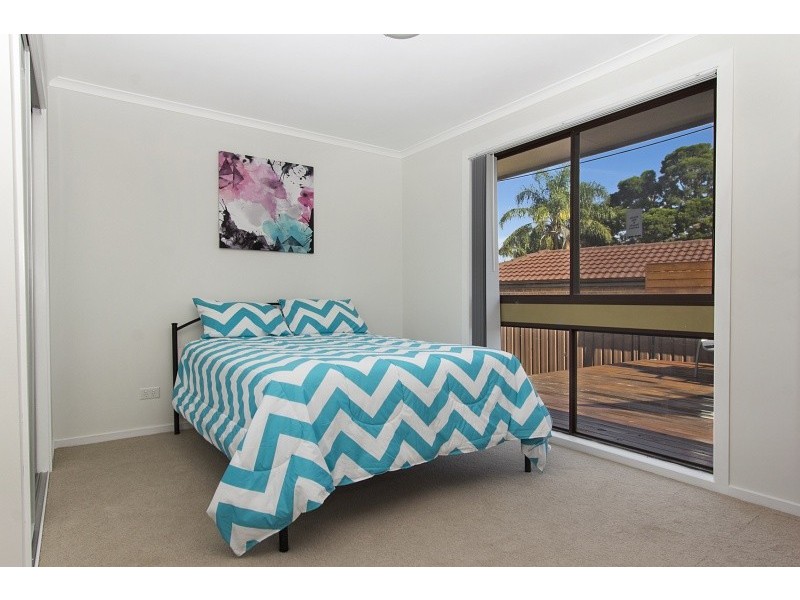 232 Banks Drive, St Clair NSW 2759