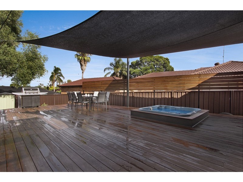 232 Banks Drive, St Clair NSW 2759