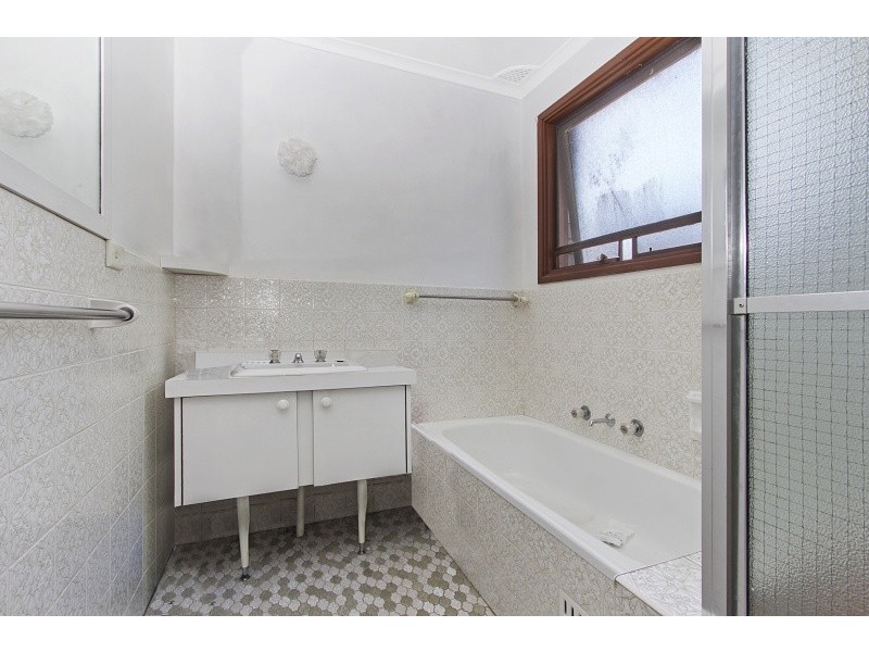 1 Rowe Place, Greystanes NSW 2145