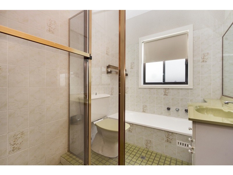 14 Warrumbungle St, Fairfield West NSW 2165