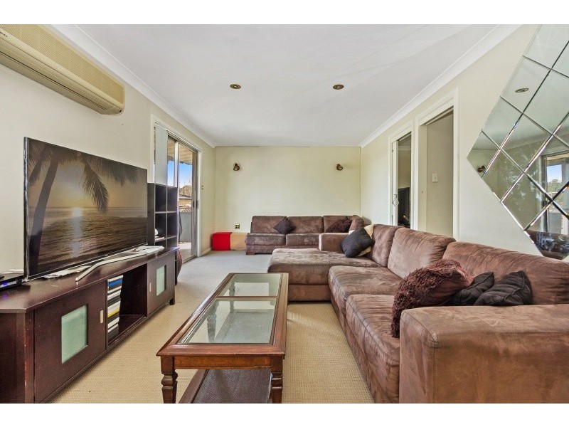 11 Acacia Pl, Greystanes NSW 2145