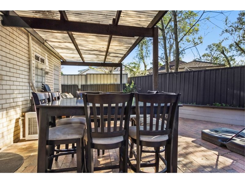 11 Acacia Pl, Greystanes NSW 2145