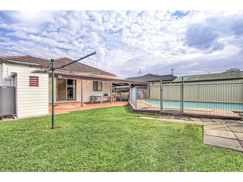 657 Merrylands Rd, Greystanes NSW 2145