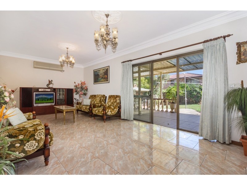 35 Oldfield Street, Greystanes NSW 2145