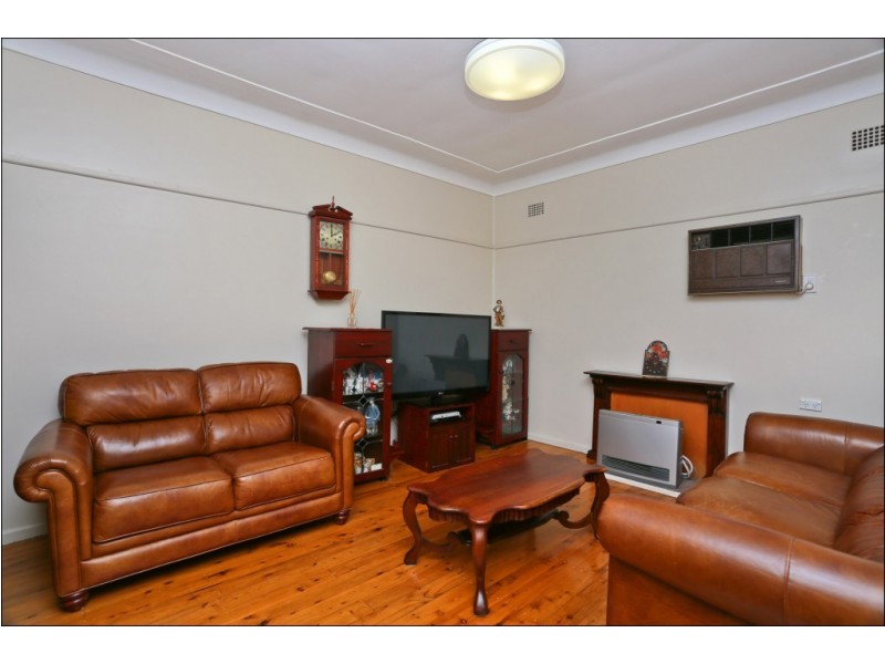 6 Johnson Avenue, Seven Hills NSW 2147