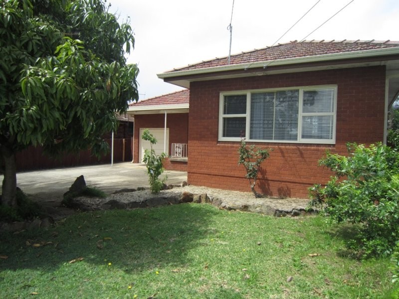 28 Heather Street, Girraween NSW 2145