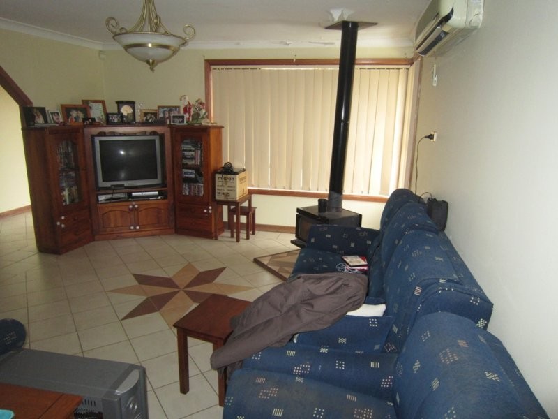 12 Orleans Crescent, Toongabbie NSW 2146