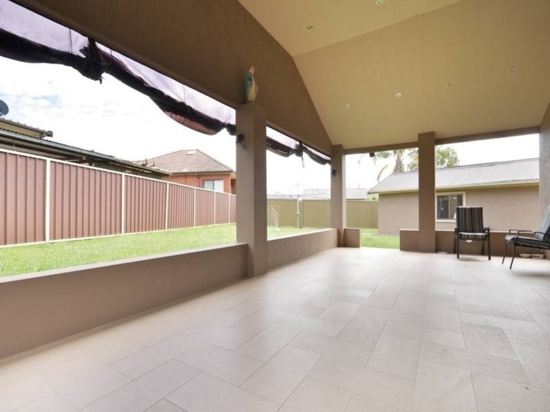 7 Flamingo Place, Pendle Hill NSW 2145
