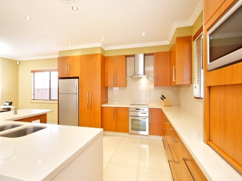 7 Flamingo Place, Pendle Hill NSW 2145