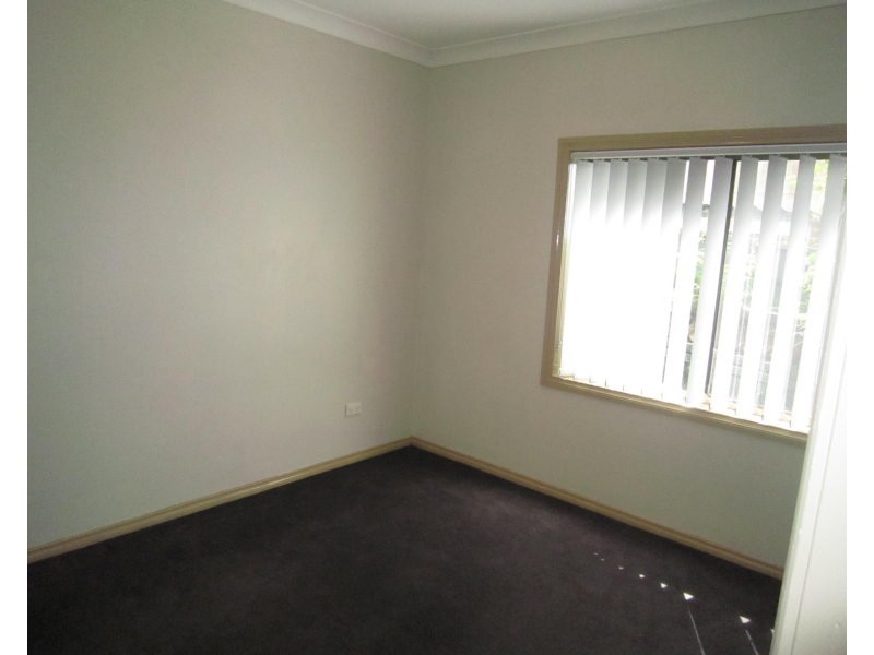 2/2 Napier Street, Mays Hill NSW 2145
