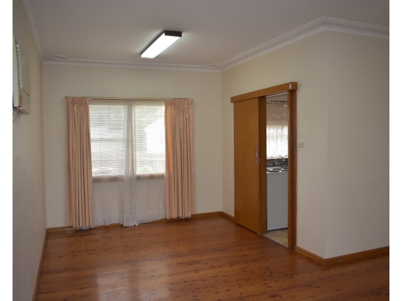 10 Greenleaf Street, Constitution Hill NSW 2145