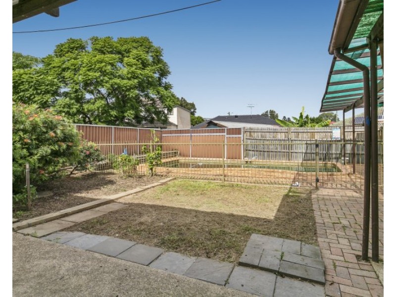 13 Camillo Street, Pendle Hill NSW 2145