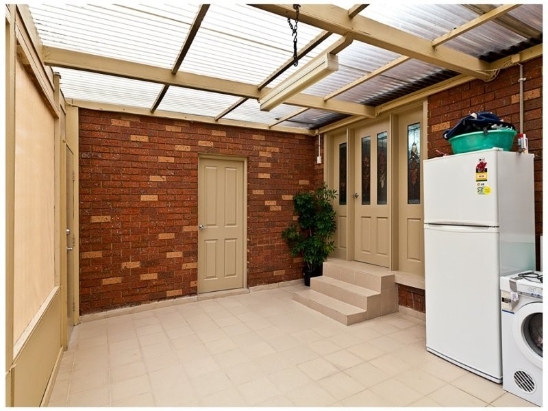 34 Arnett St, Pendle Hill NSW 2145