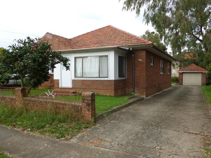 81 Boundary St, Granville NSW 2142