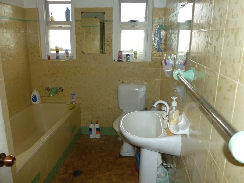 81 Boundary St, Granville NSW 2142