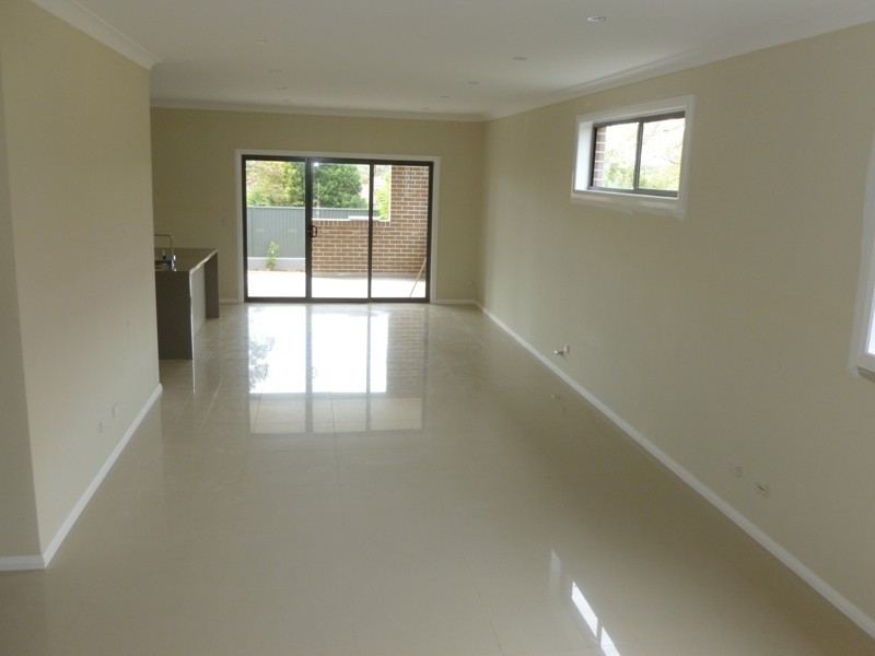 30 Hampden Rd, South Wentworthville NSW 2145