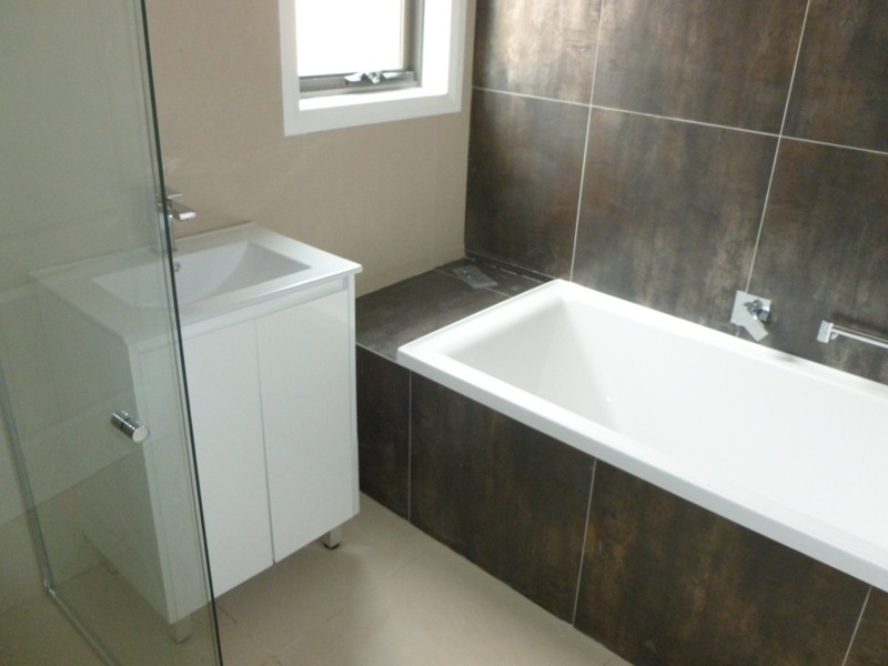 30 Hampden Rd, South Wentworthville NSW 2145