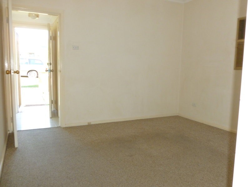 148 Girraween Rd, Girraween NSW 2145