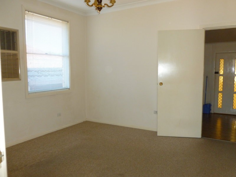 148 Girraween Rd, Girraween NSW 2145