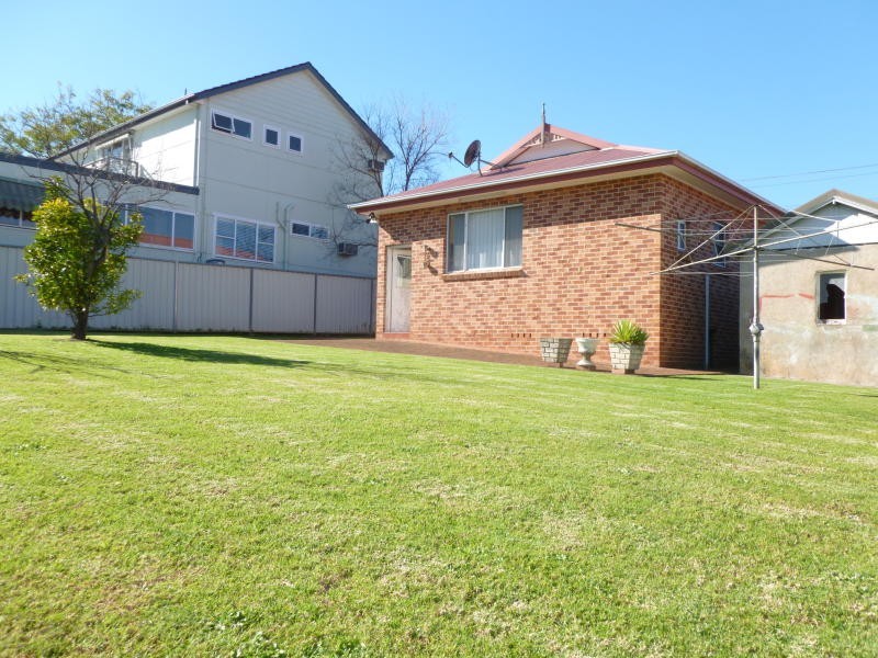 148 Girraween Rd, Girraween NSW 2145
