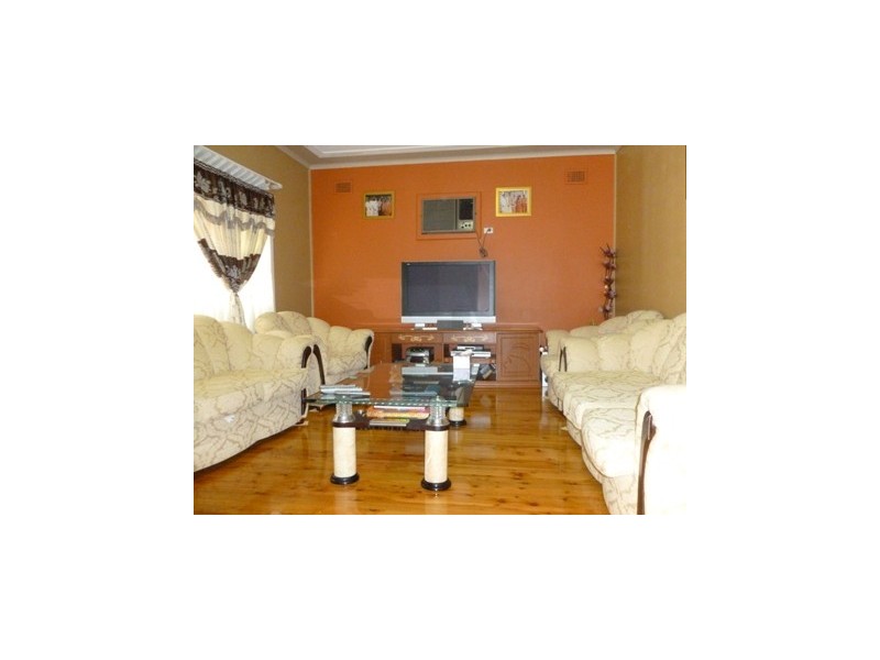 189 Girraween Rd, Girraween NSW 2145