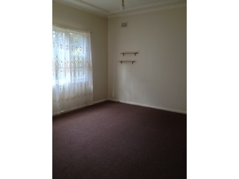 16 Pioneer Street, Wentworthville NSW 2145