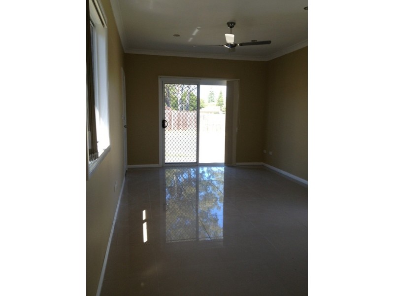 1/77 Pendle Way, Pendle Hill NSW 2145