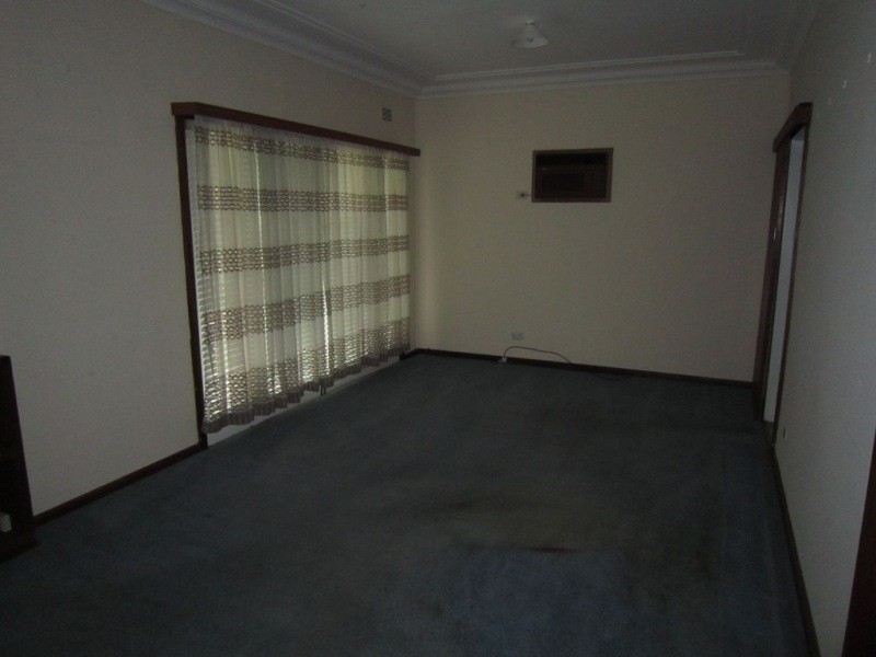 12 A Mons Road, Westmead NSW 2145